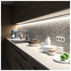 FELÜLETRE SZERELHETŐ PROFILOK