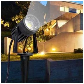 KÜLTÉRI ÉS KERTI LÁMPÁK